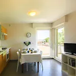 2 Bedroom In *