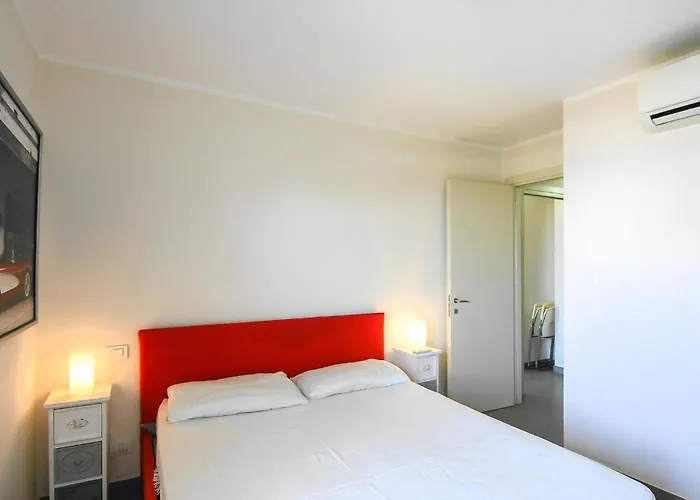 2 Bedroom In アパート *