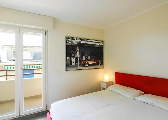 2 Bedroom In *