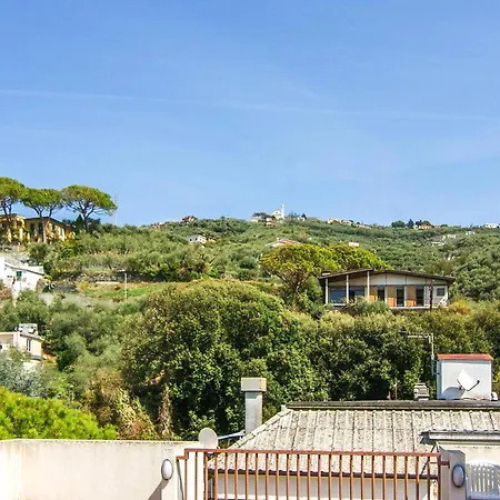 2 Bedroom In Lavagna