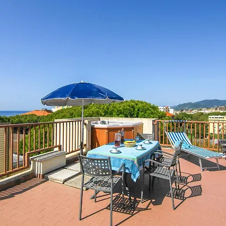 2 Bedroom In Apartment *