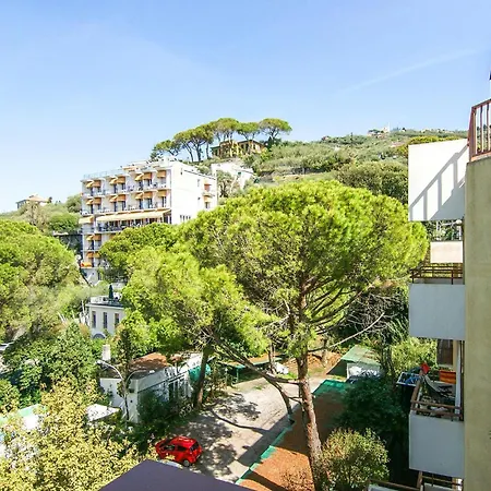 2 Bedroom In 아파트