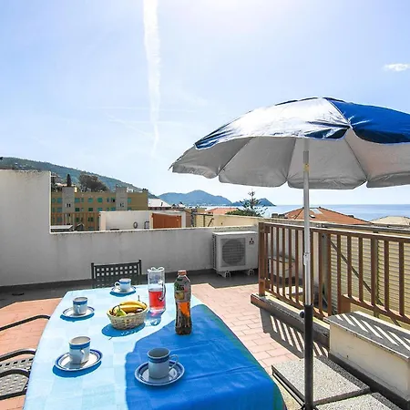 2 Bedroom In Apartment *